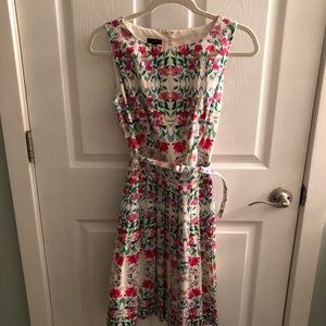 NWOT 4P Floral Dress